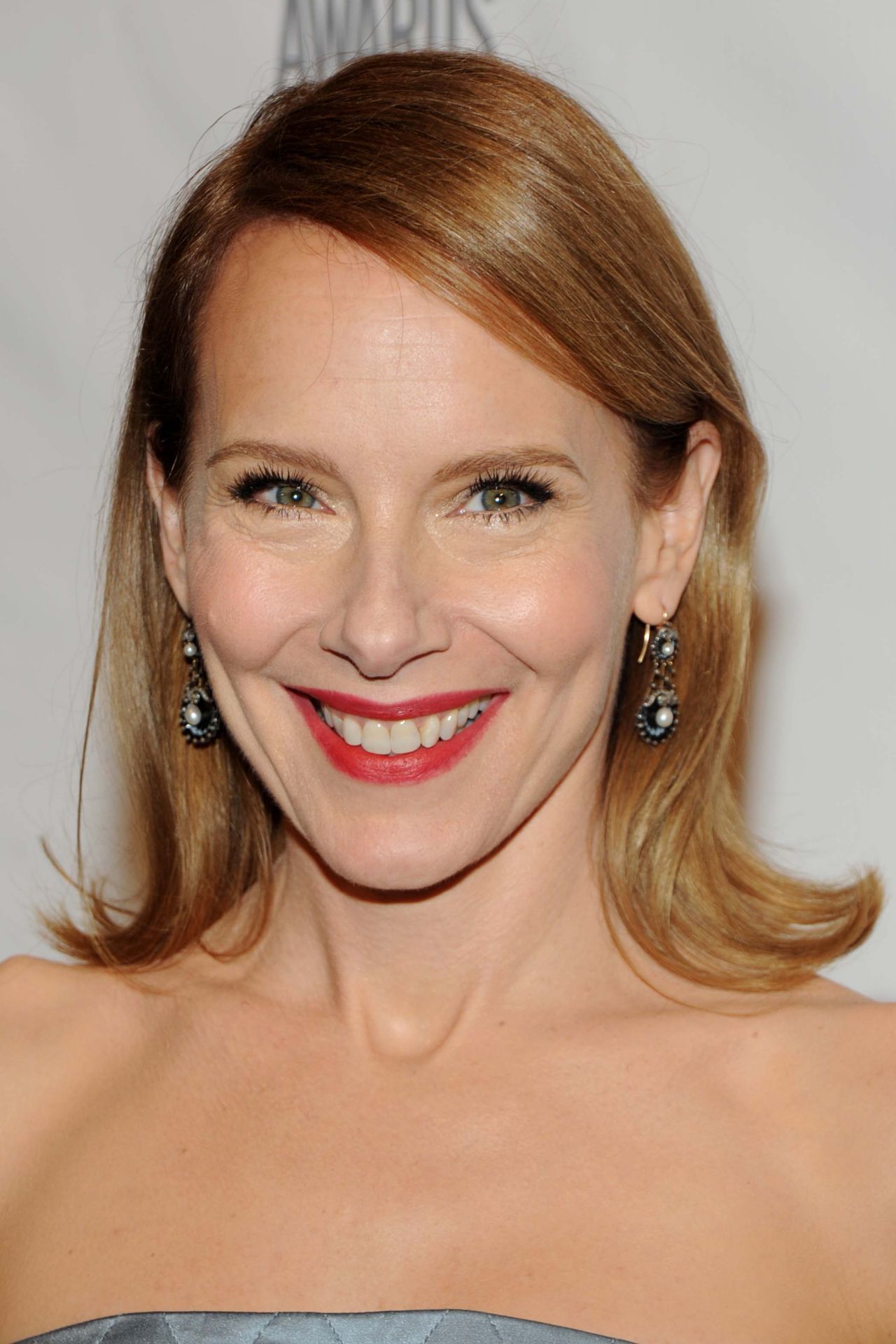 Amy Ryan Net Worth