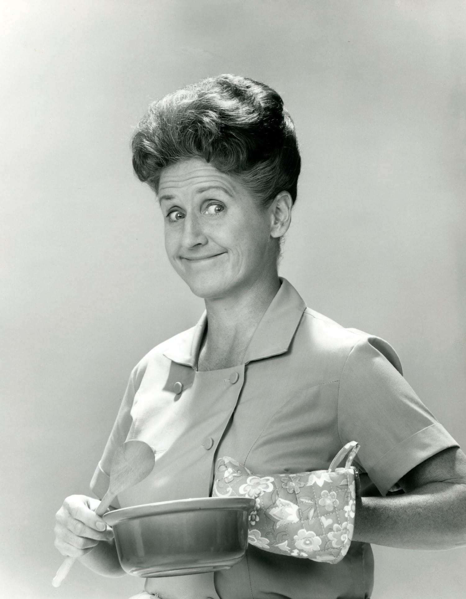 Ann B Davis Net Worth