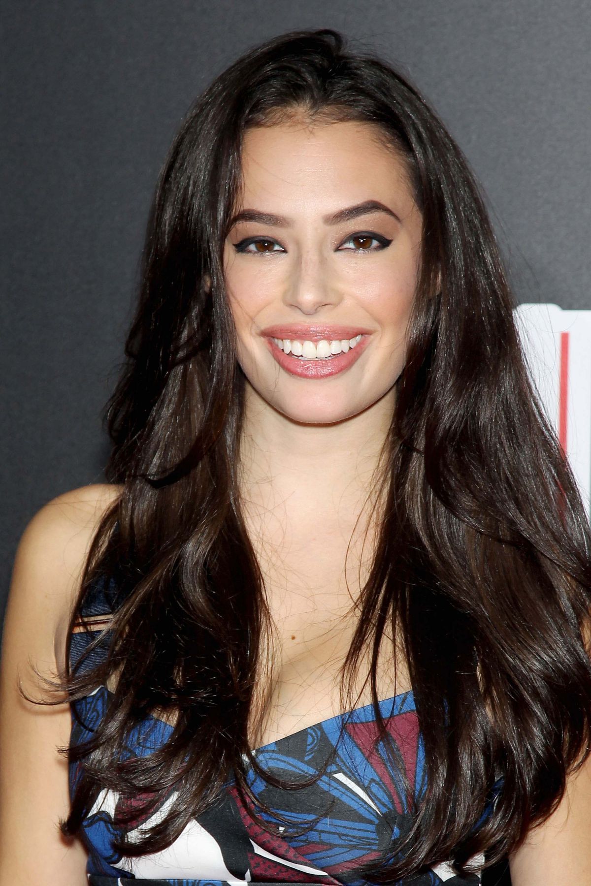 Chloe Bridges Net Worth