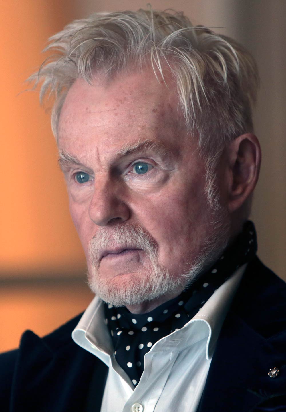 Derek Jacobi Net Worth