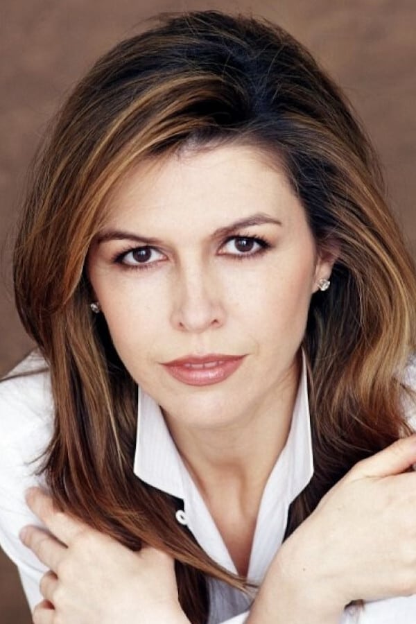 Finola Hughes Net Worth