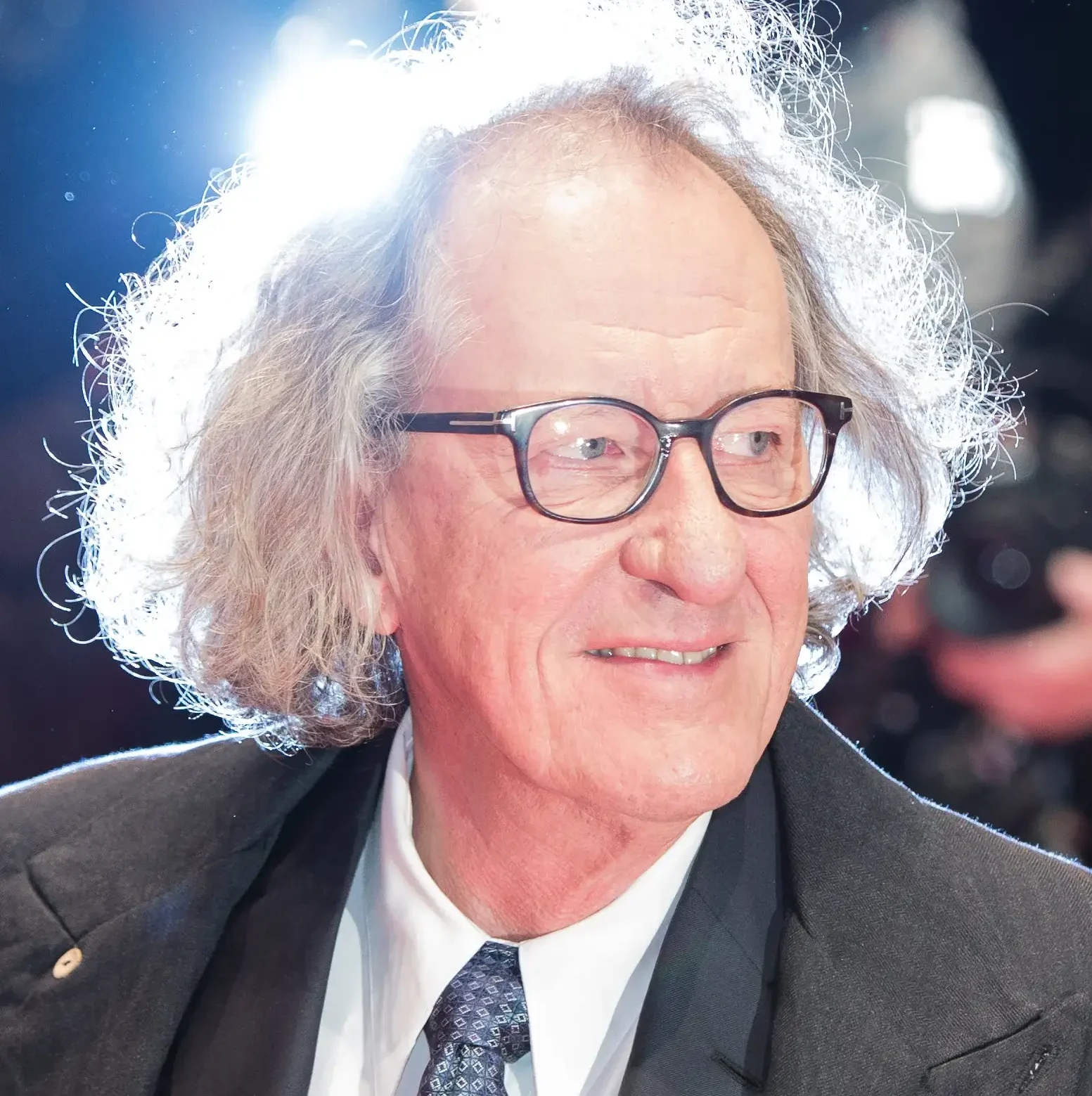 Geoffrey Rush Net Worth Featured image