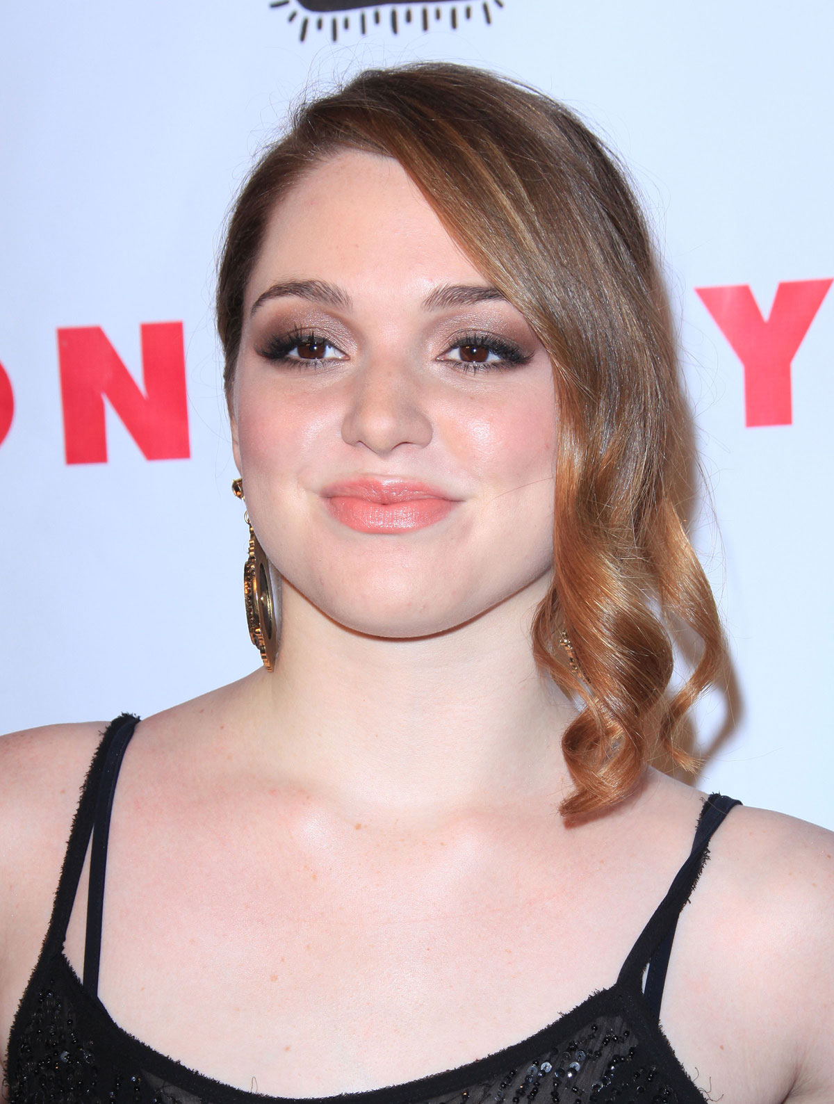 Jennifer Stone Net Worth