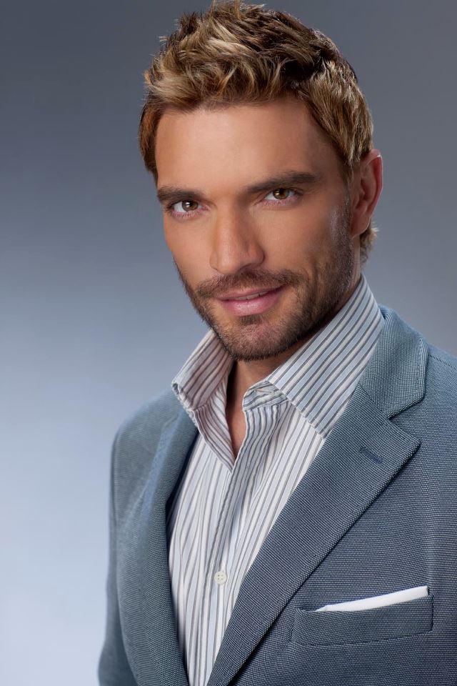 Julian Gil Net Worth