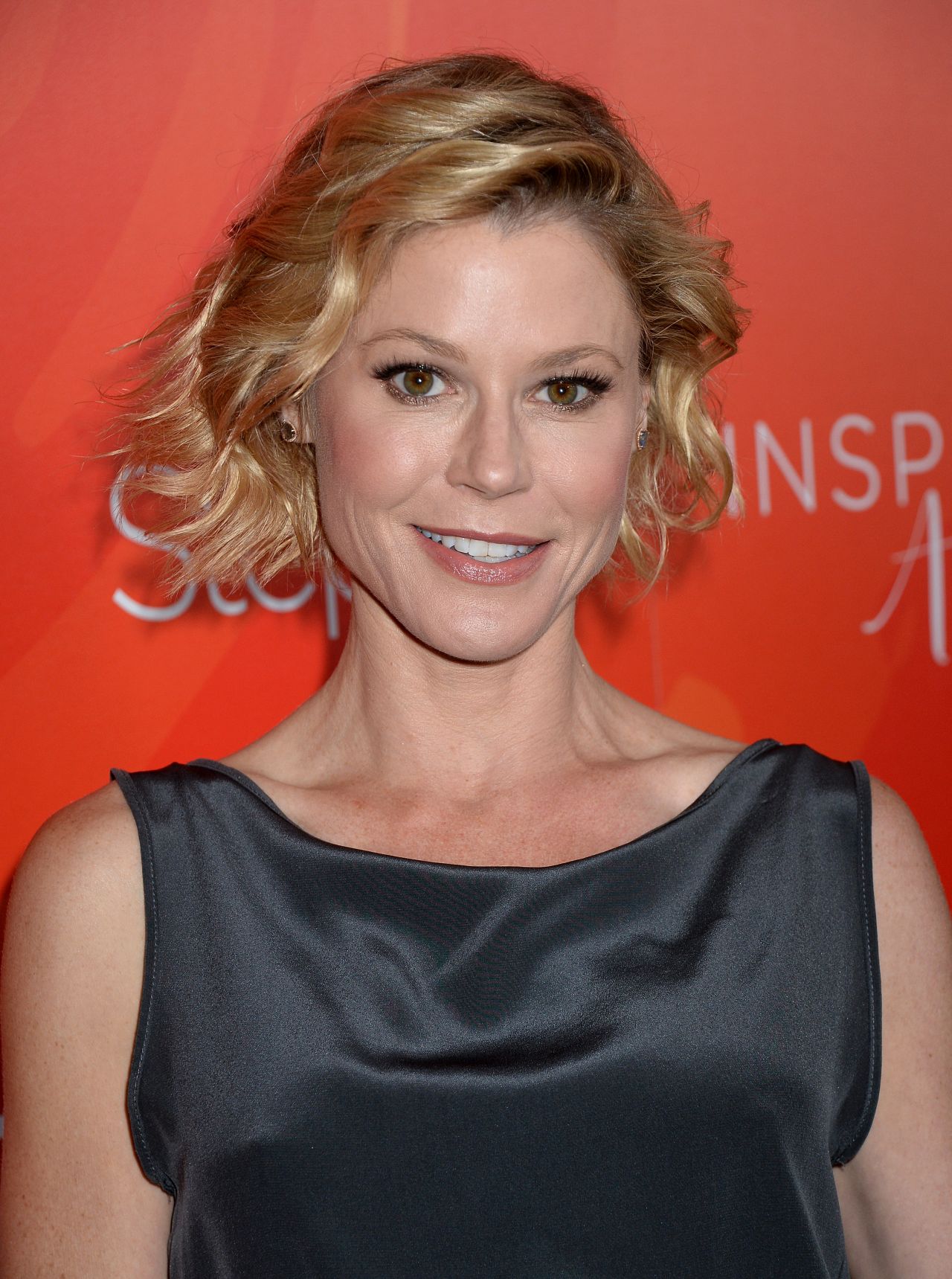 Julie Bowen Net Worth