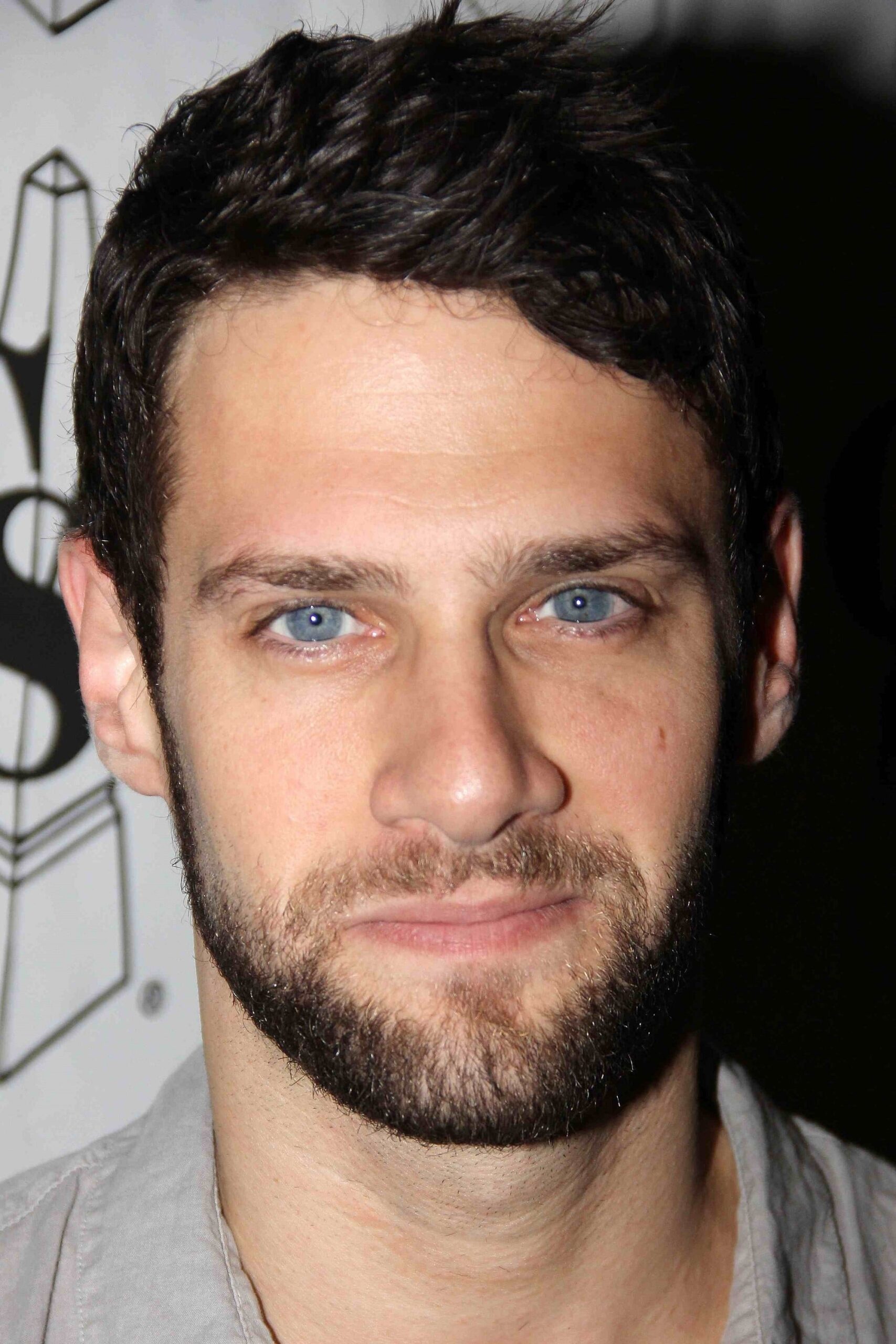 Justin Bartha Net Worth