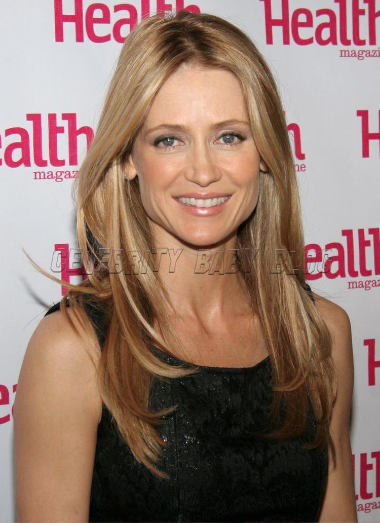 Kelly Rowan Net Worth