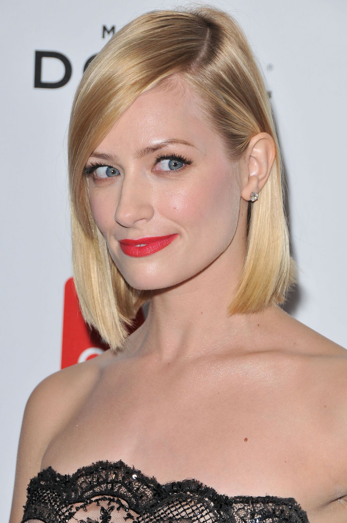 Beth Behrs Net Worth