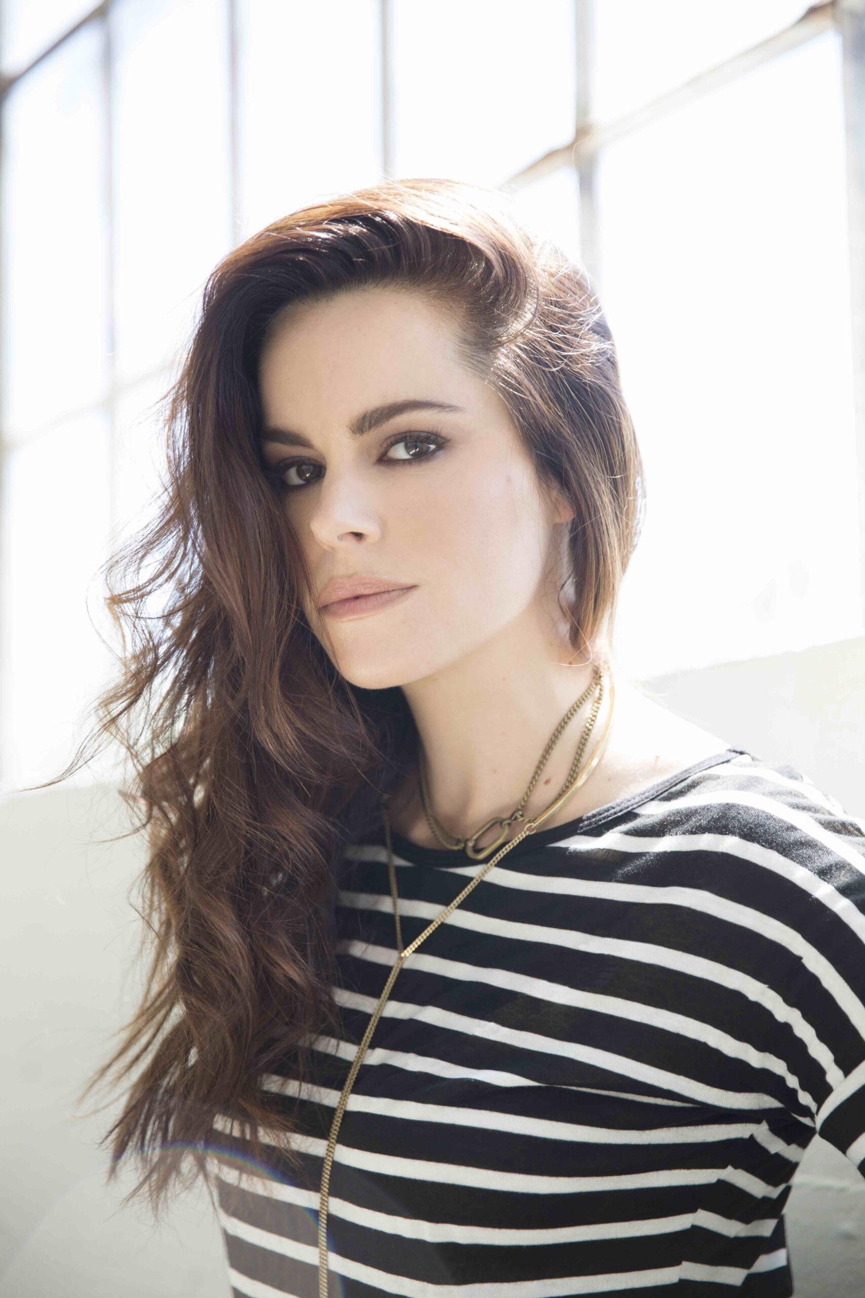 Emily Hampshire Net Worth