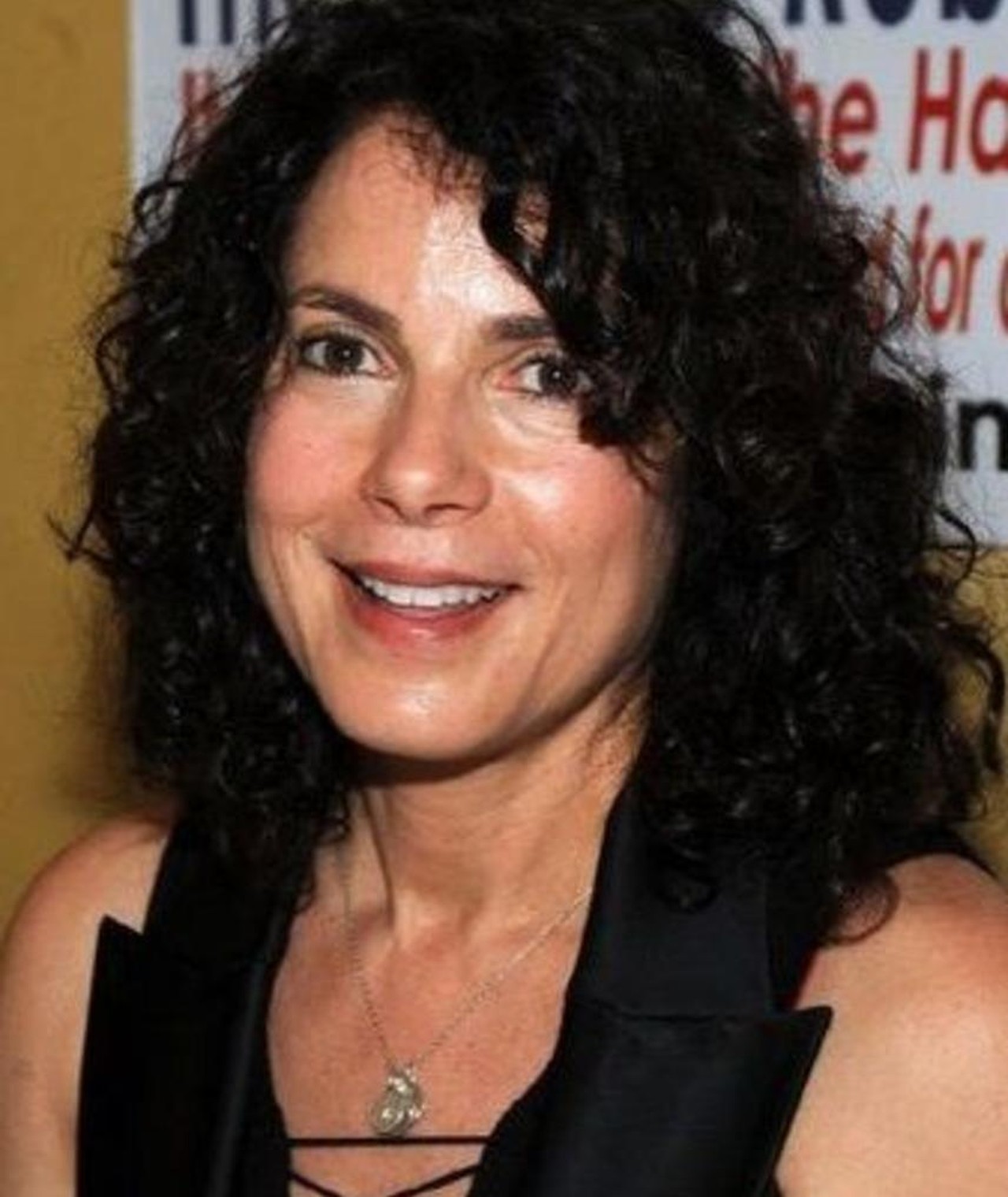 Joyce Hyser Net Worth