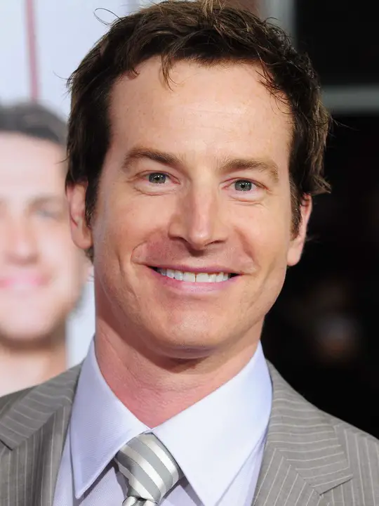 Rob Huebel Net Worth