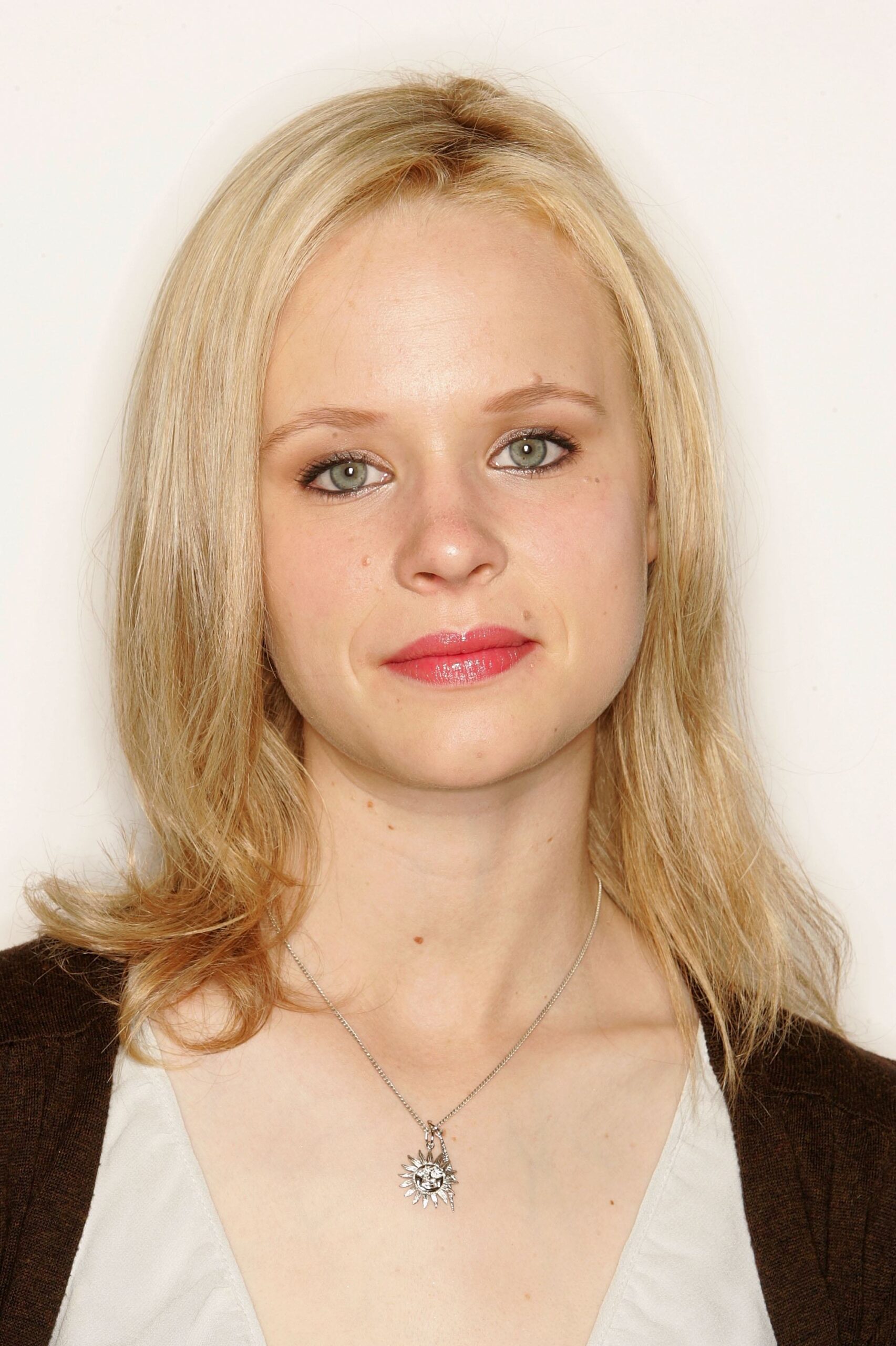 Thora Birch Net Worth