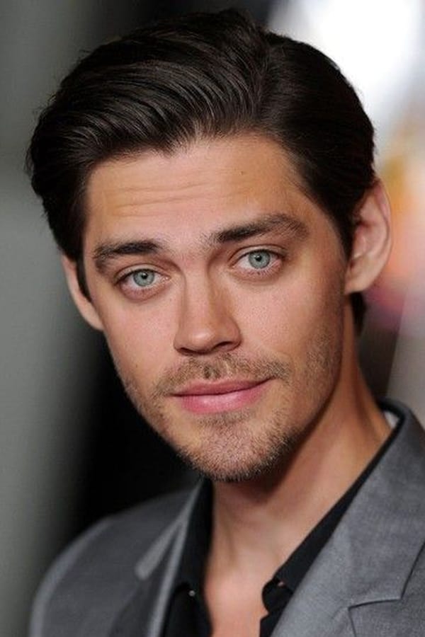 Tom Payne Net Worth